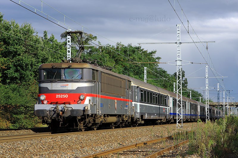 BB 25250.JPG